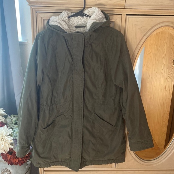 Winter Coat - Picture 2 of 8